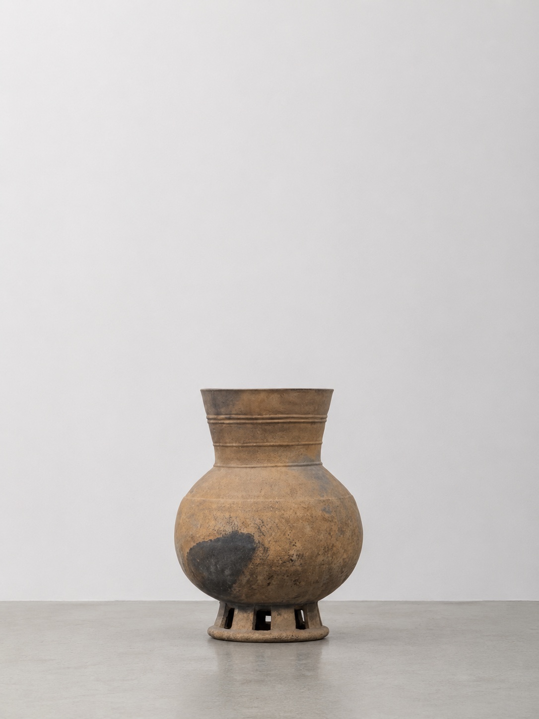 Three-legged Vessel